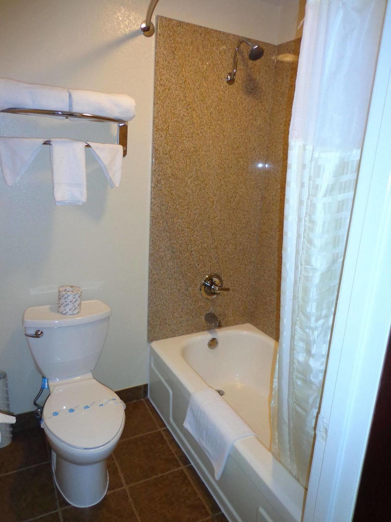 Economy Inn Express Warren Zewnętrze zdjęcie